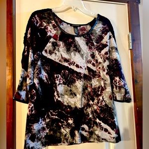 Woman’s faux leather trim Top